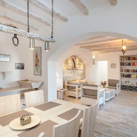 Holiday home Pebbles Vila Parikia (Paros)